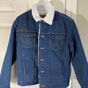 Men’s Wrangler Traditional Jean Jacket Lined Medium